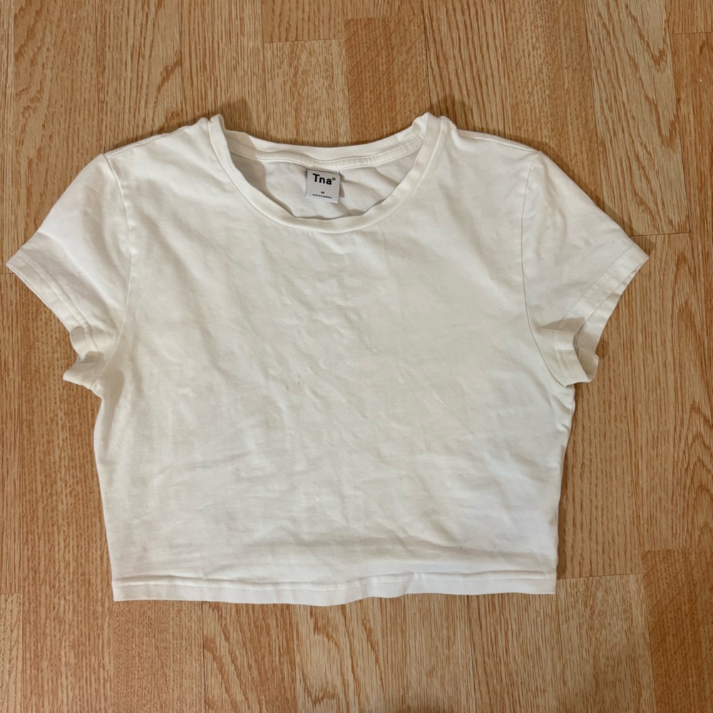 TNA |Aritzia Women's Off White/White Cropped Top Baby Tee Minimalist Size Medium